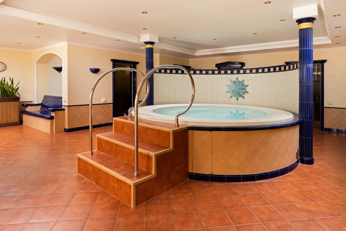 SPA Lux